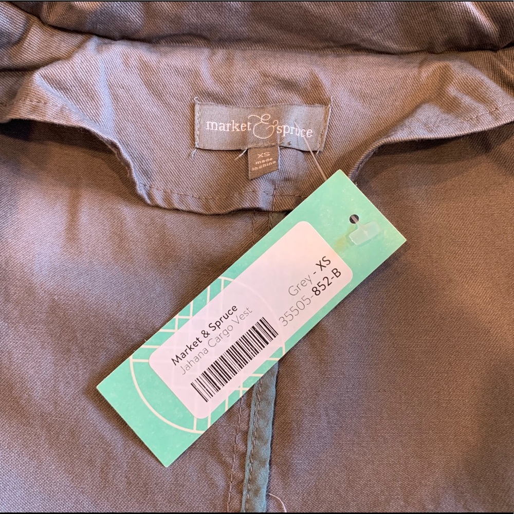 Market & Spruce Vest - Picture 8 of 9